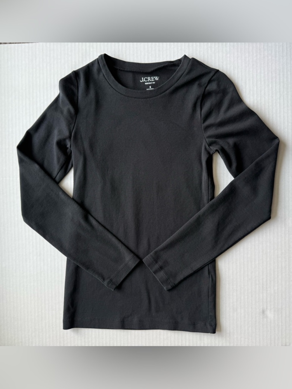 J. Crew Perfect Fit Long Sleeve Crewneck T-Shirt Black Size S BL112